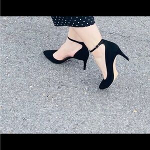 ANTONIO MELANI Black Ankle Strap Heels
